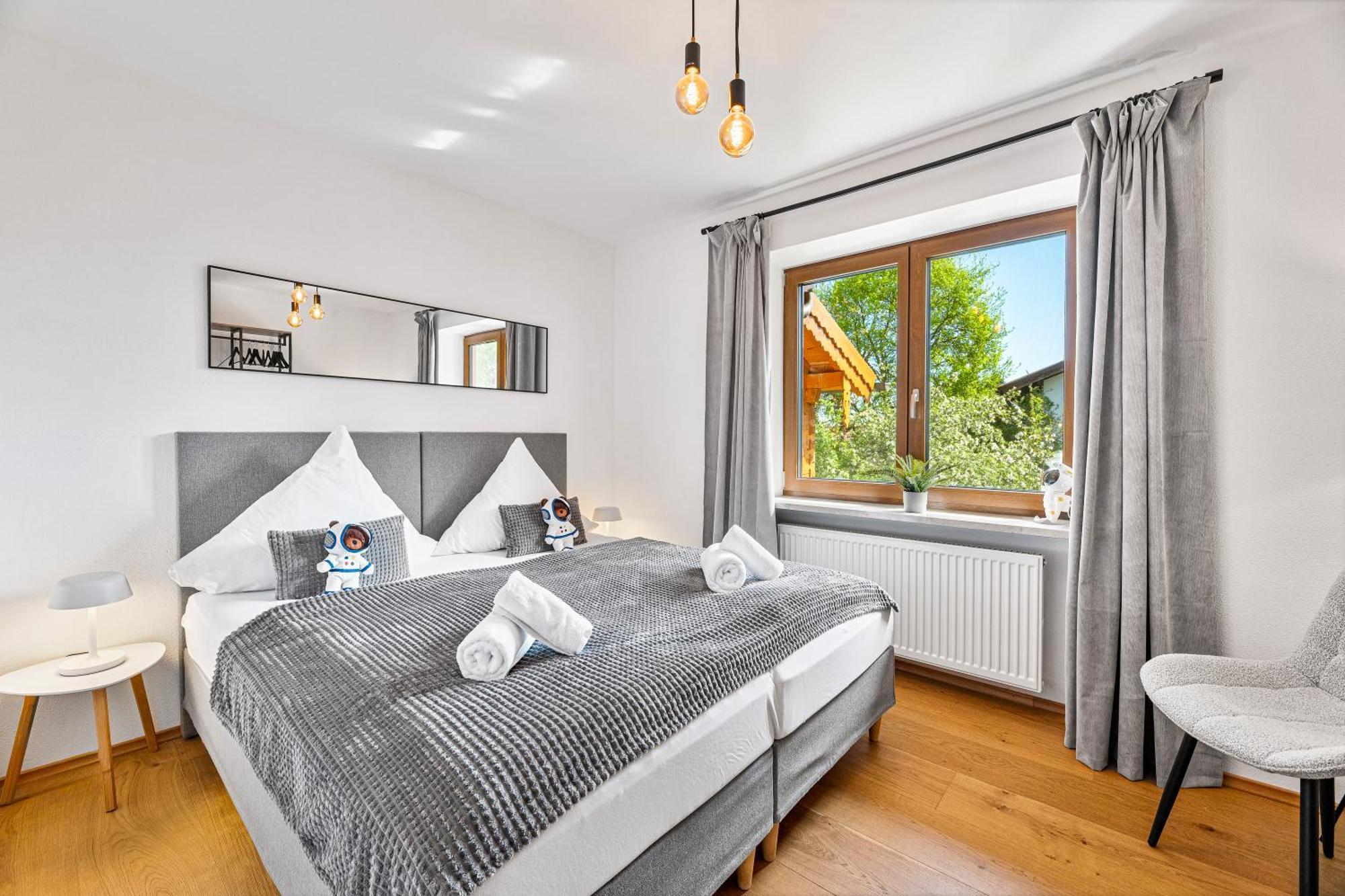 Chalet Am See - Seeblick Bergblick Modern Charmant Neu Seeon-Seebruck Zewnętrze zdjęcie